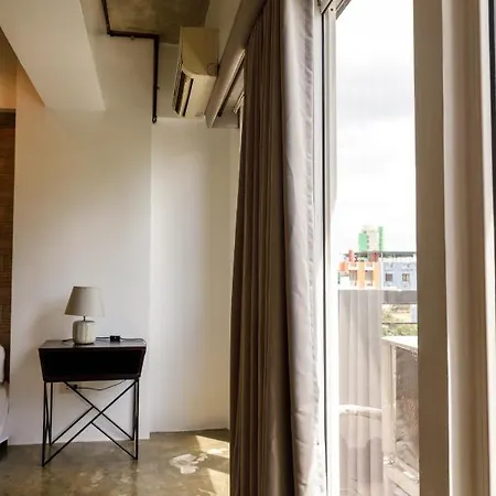 5880 Enriquez Residences Manila Exterior photo